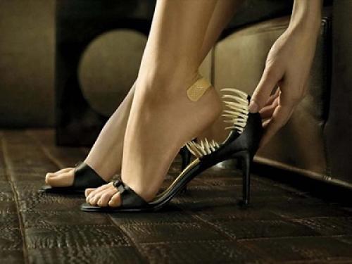 Обувь натирает косточку сбоку. Что делать в домашних условиях, если сильно натирает?