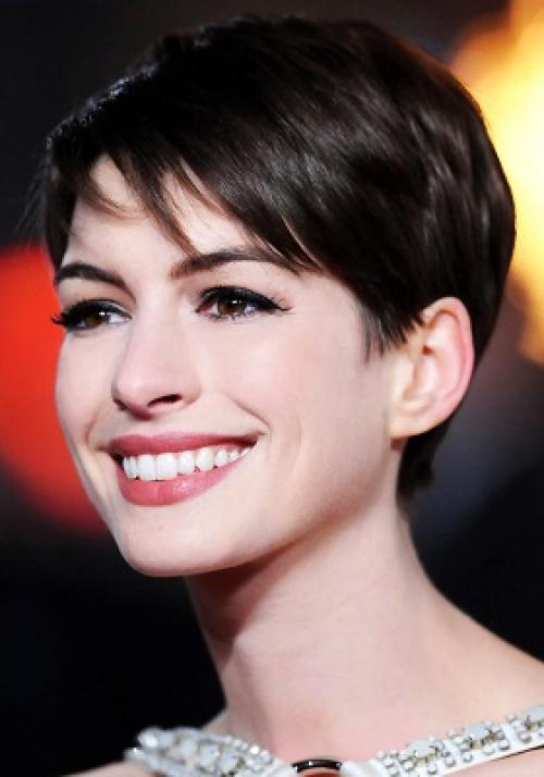 Стильные стрижки на короткие волосы: выбор для каждого 28 Стильные стрижки на короткие волосы: выбор для каждого 28