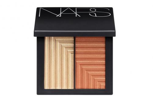 10 лучших хайлайтеров для лица. Рейтинг ТОП 10 лучших хайлайтеров для лица: текстура, какой купить, плюсы и минусы 10