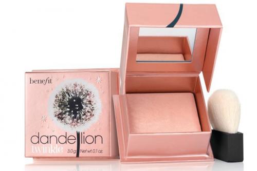 10 лучших хайлайтеров для лица. Рейтинг ТОП 10 лучших хайлайтеров для лица: текстура, какой купить, плюсы и минусы 01