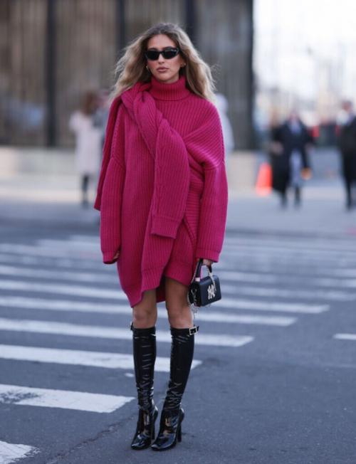 Какие стили одежды наиболее сочетаются с вязаным платьем. Самые красивые вязаные платья и способы их сочетания в 2025 году