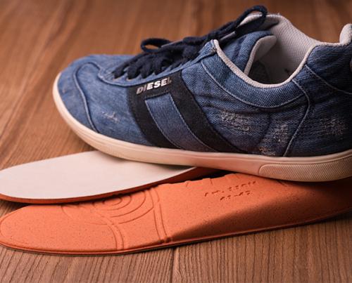 Что делать, если обувь давит на пятку. Вред обуви на низком ходу