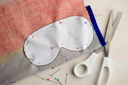 Маска для сна своими руками. Очки для сна своими руками (выкройка)