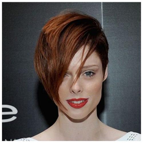 Как сделать коротко-удлинённую стрижку более женственной. Женственность с короткими волосами: особенности стиля