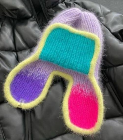 Вязаные шапки спицами для женщин 50 лет своими руками. Шапка спицами, подборка