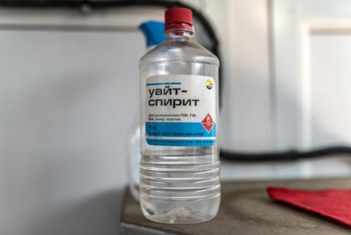 Чем отстирать краску для волос с цветной одежды. Что делать, если краска для волос успела впитаться и засохнуть?