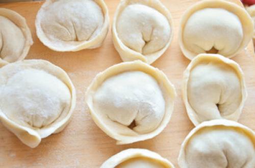 Пельмени это мучное. Почему пельмени так называются, история происхождения блюда