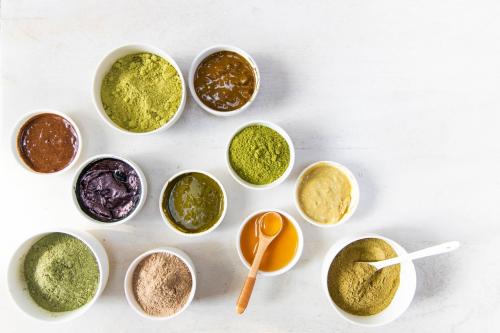 Чем смыть краску с кожи после окрашивания. Как отмыть краску после окрашивания волос