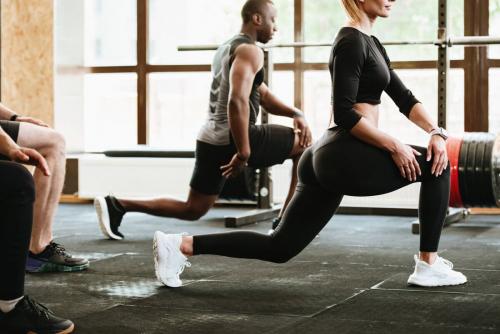 Эффективный комплекс упражнений для женщин: как достичь результат быстро 01