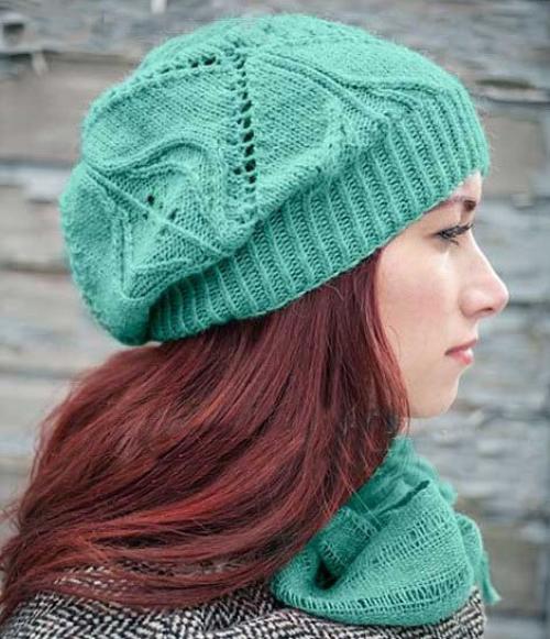 Объемная шапка спицами для женщин 40 лет. Простая шапка спицами с отворотом 22