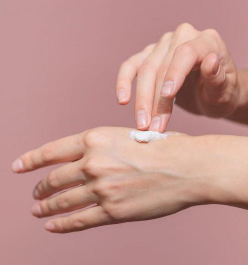 10 минут для рук: как сделать их мягкими и ухоженными за считанные минуты 06