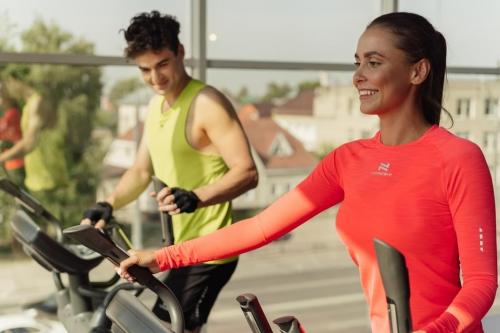 Утренний заряд для похудения: кардио за 17 минут 01