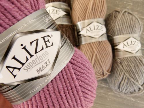 Как связать кофту спицами для начинающих. Выбор пряжи и спиц