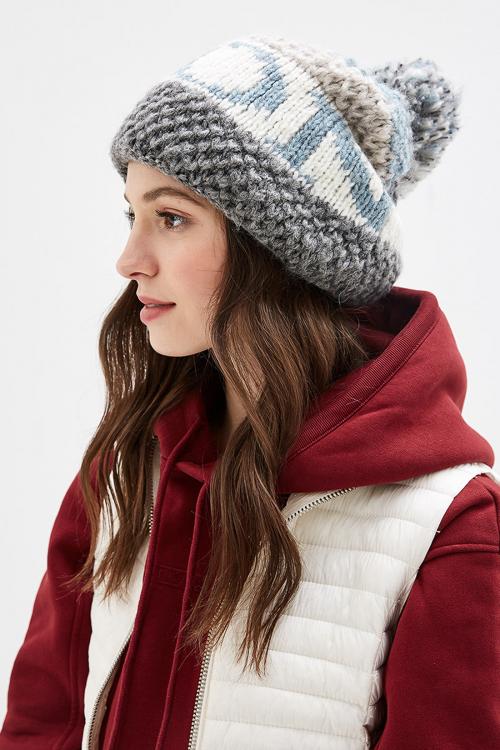 Как подобрать шапку по форме лица женщине посл.  С пуховиком 13