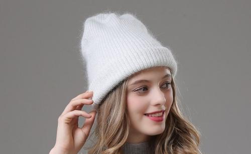 Шапка для круглого полного лица. Женские шапки для круглого лица