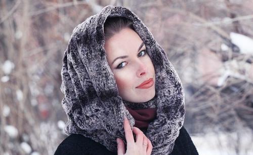 Шапка для круглого полного лица. Женские шапки для круглого лица