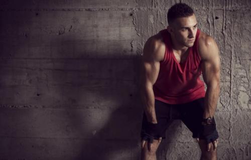 Модные футболки для девушек: что носить в этом сезоне 08