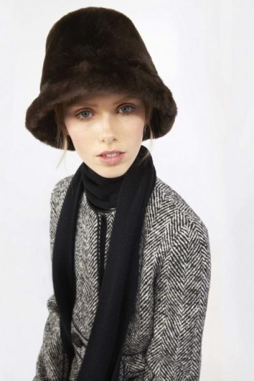 Форма и цвет шапки. Выбор головного убора, шарфа или перчаток к верхней одежде 02