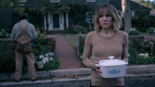 Женщина в доме через дорогу от девушки в окне. «Женщина в доме напротив девушки в окне»: Рецензия Киноафиши 01