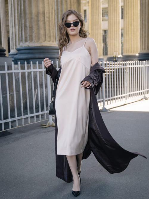 Какие аксессуары лучше всего сочетаются с оверсайз футболкой. Оверсайз в одежде