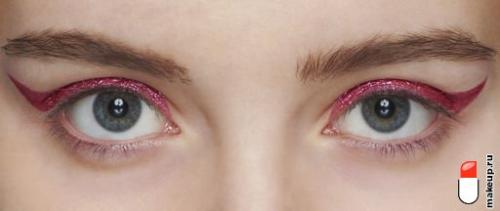 Черно белый макияж на хэллоуин. Макияж и грим на Хэллоуин: делаем мейкап своими руками в домашних условиях