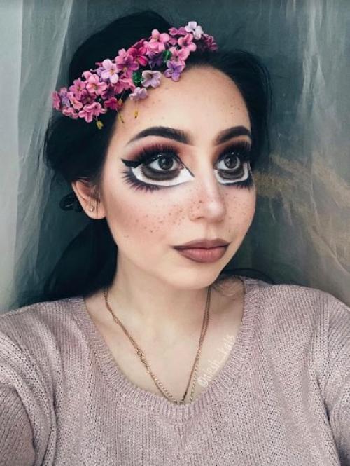 Черно белый макияж на хэллоуин. Макияж и грим на Хэллоуин: делаем мейкап своими руками в домашних условиях