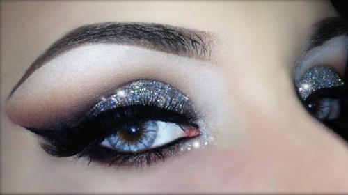 Темный макияж глаз. Темный макияж: самые красивые идеи, лучшие сочетания и оригинальные варианты применения (85 фото + видео)