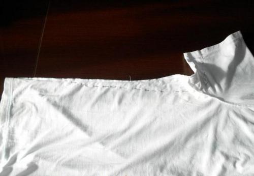 Модно ли женщинам носить футболки с мужским кроем 03