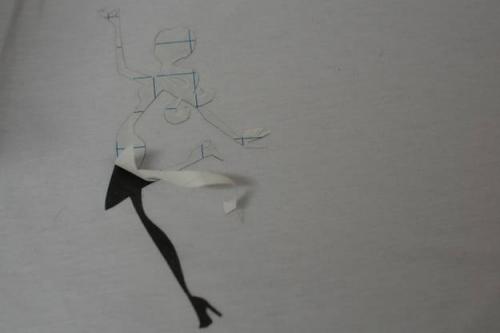 Можно ли использовать дополнительные аксессуары для украшения завязанной футболки. Как своими руками украсить футболку, идеи и полезные советы