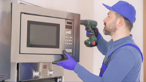 Может ли быть вред от неправильного разогрева. Вредно ли разогревать еду В микроволновке?