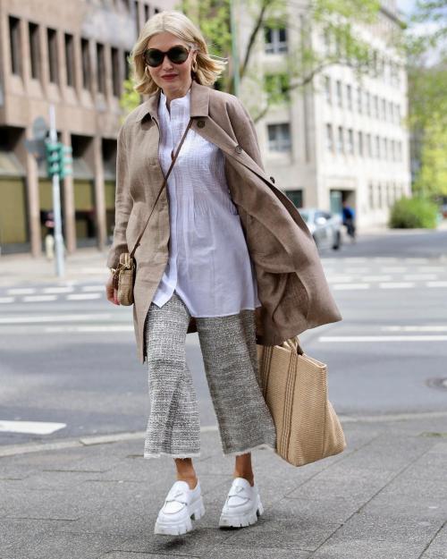 Мода весна-лето 2023 для женщин з.  Модные образы для женщин 40-50 лет весна-лето 2023: самые модные примеры