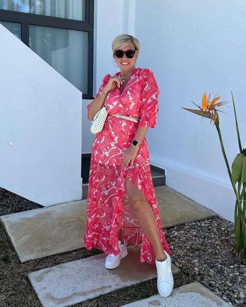 Мода 2023 для женщин з.  Стильные образы на лето 2023 для женщин 40+