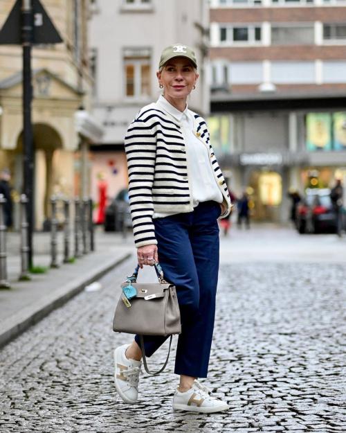 Мода весна-лето 2023 для женщин з.  Модные образы для женщин 40-50 лет весна-лето 2023: самые модные примеры