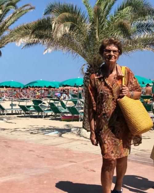 Итальянская мода для женщин з.  Как одеваются стильные итальянки в возрасте: 11 образов на зависть молодым