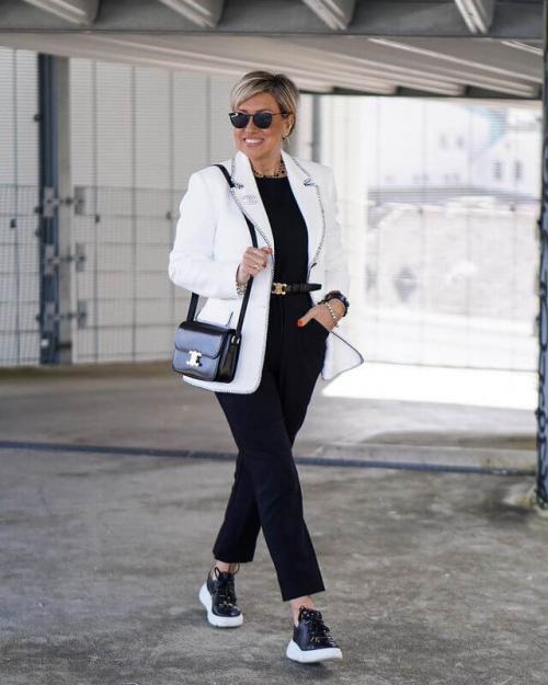 Мода 2023 для женщин з.  Стильные образы на лето 2023 для женщин 40+