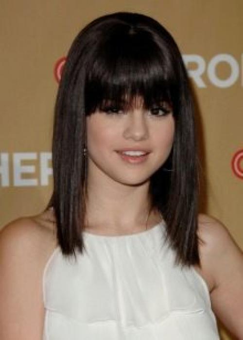 Прямые стрижки с косой челкой. Популярные стрижки с косой челкой 31 Прямые стрижки с косой челкой. Популярные стрижки с косой челкой 31