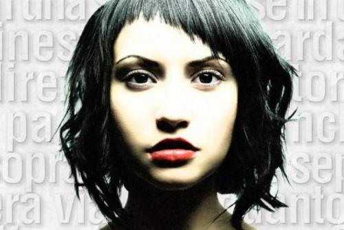 Объемные стрижки с косой челкой. Преимущества и недостатки косой челки