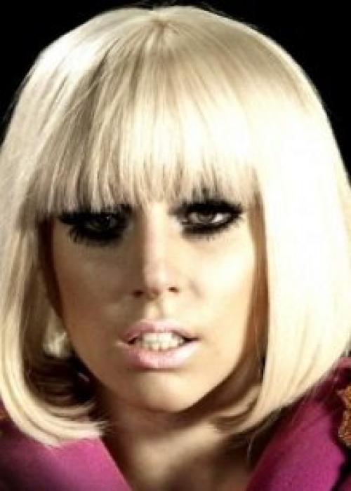 Прямые стрижки с косой челкой. Популярные стрижки с косой челкой 32 Прямые стрижки с косой челкой. Популярные стрижки с косой челкой 32