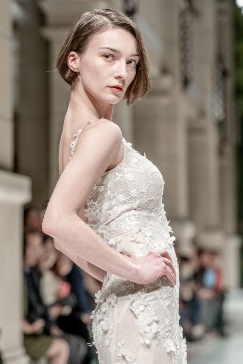 Ровный срез волос плюсы и минусы. Прямой срез волос: 9 идеально ровных стрижек. Лови тренд!