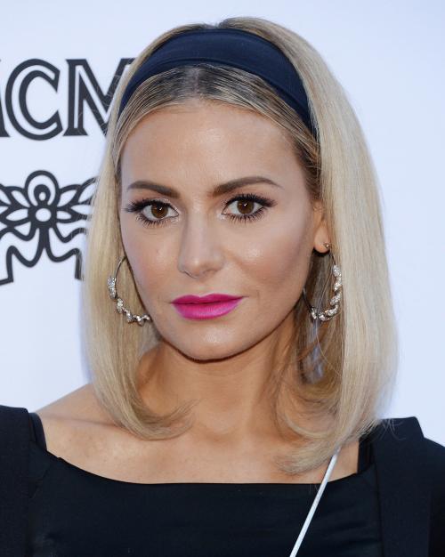 Ровный срез волос плюсы и минусы. Прямой срез волос: 9 идеально ровных стрижек. Лови тренд!