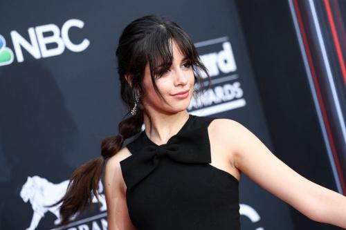 Французская челка-шторка. Челка по бокам, она же — челка шторка: 60 фото и 2 видео для вдохновения