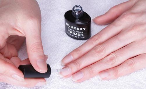 Обязательно ли наносить праймер перед базой. Зачем нужен праймер при покрытии гель лаком?
