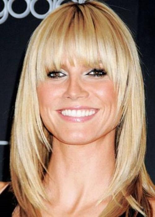 Косая челка с уголком. Стильная косая челка: фото 18