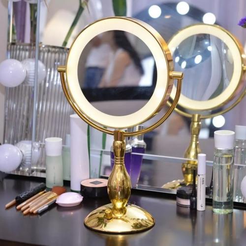 Лучшие косметические зеркала на 2021 год. 12 лучших зеркал с подсветкой для макияжа