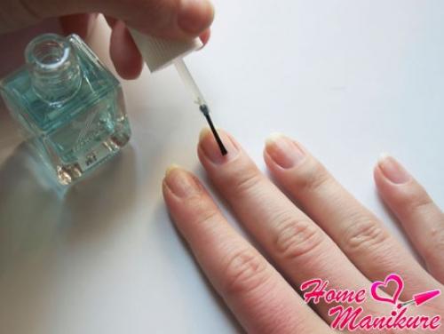 Обезжириватель и праймер для ногтей в чем разница. Обезжириватель или дегидратор?