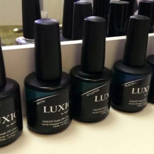 Нужно ли снимать липкий слой с геля перед нанесением гель-лака. Что думают специалисты?