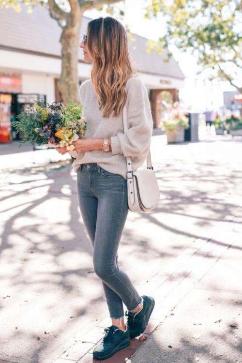 Модные джинсы с резинкой внизу: актуальная тенденция сезона 06 Модные джинсы с резинкой внизу: актуальная тенденция сезона 06