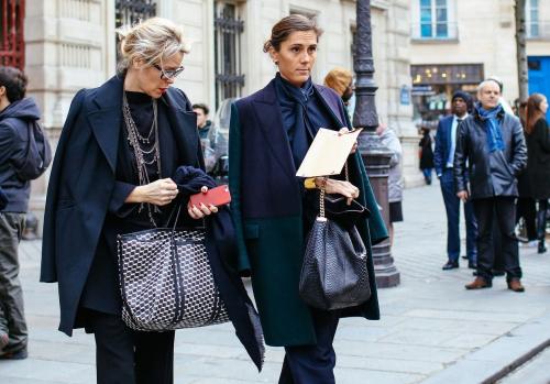 Платья для женщин 45 лет. Старящие цвета, фасоны и узоры 01