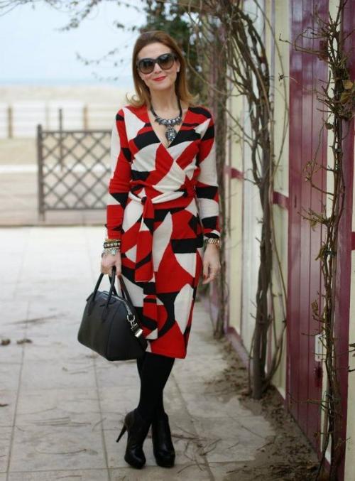 Что одеть на свадьбу женщине 45 лет. Вечернее платье для женщины за 45: что можно, а что нельзя?