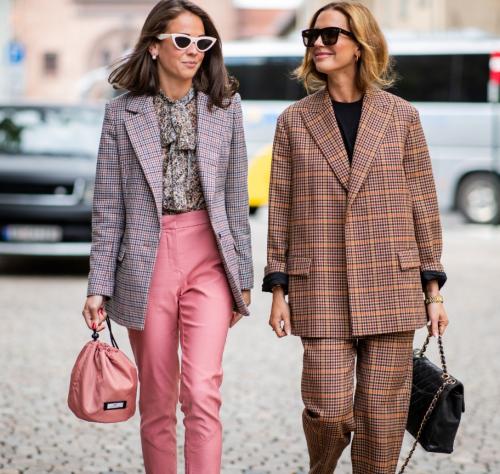 Платья для женщин 45 лет. Старящие цвета, фасоны и узоры 04